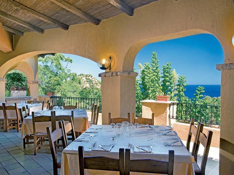 Arbatax Park Resort - Telis Екстериор снимка